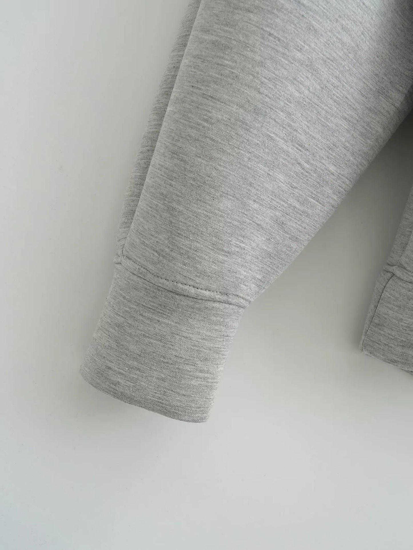 Sweat-shirt mixe Automne hiver Se porte seule pour une allure décontractée Vous pouvez le customiser facilement chez vous