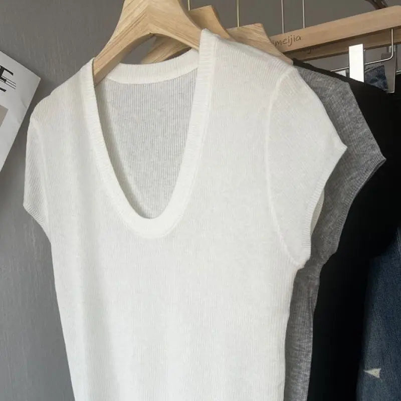 Pull femme Incontournable pour un look frais et moderne Sublime votre tenue